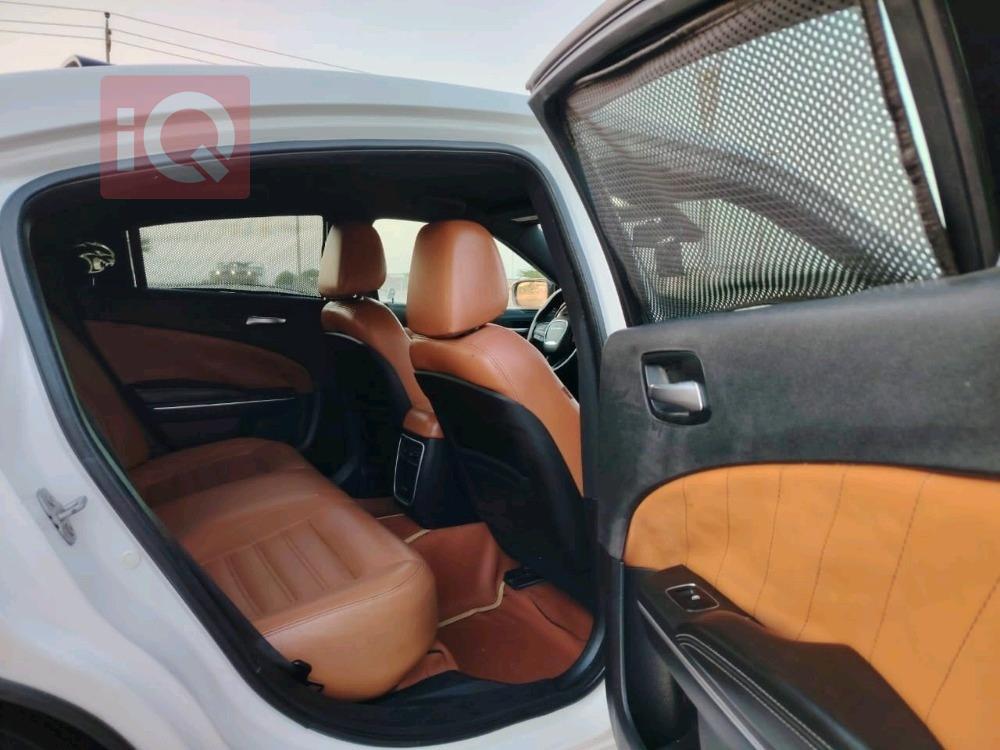 دودج تشارجر